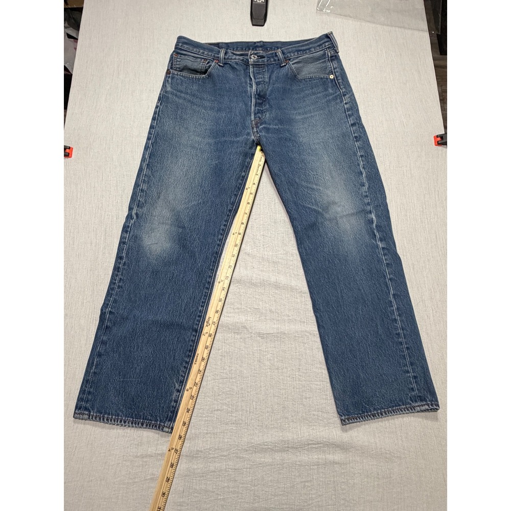 Levi's 501 Original Fit Jeans Mens 36x30 Medium Wash Blue Denim 00501-0000